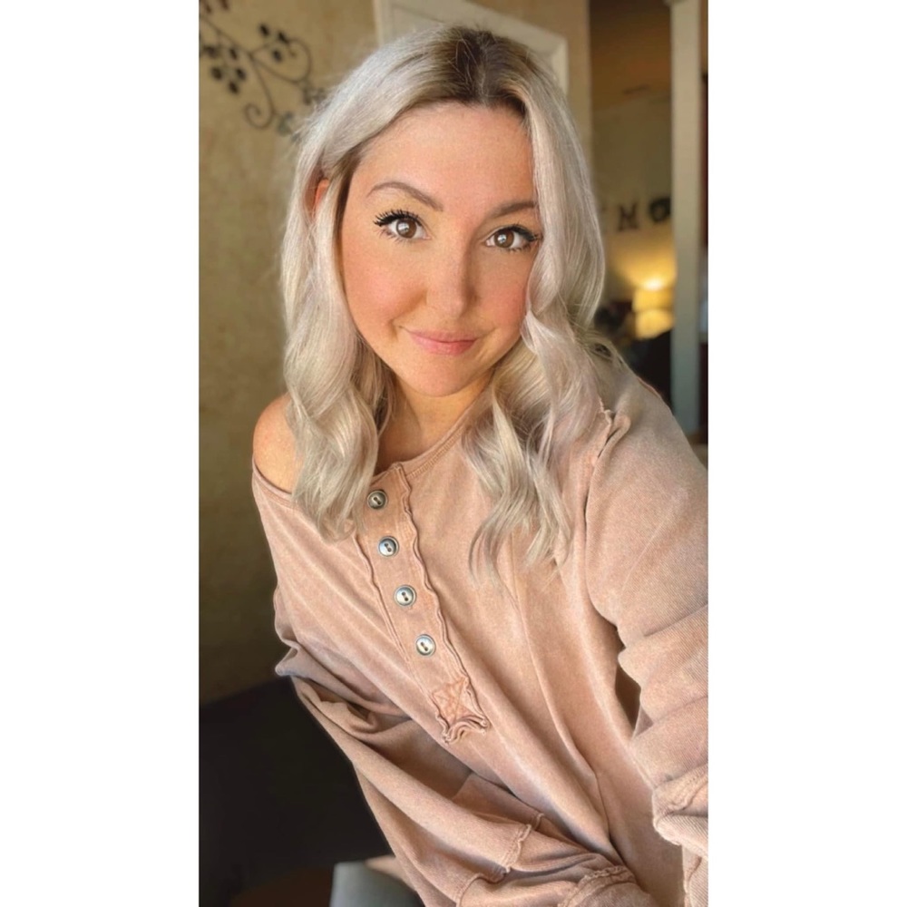 Meet your Posher, Nadia